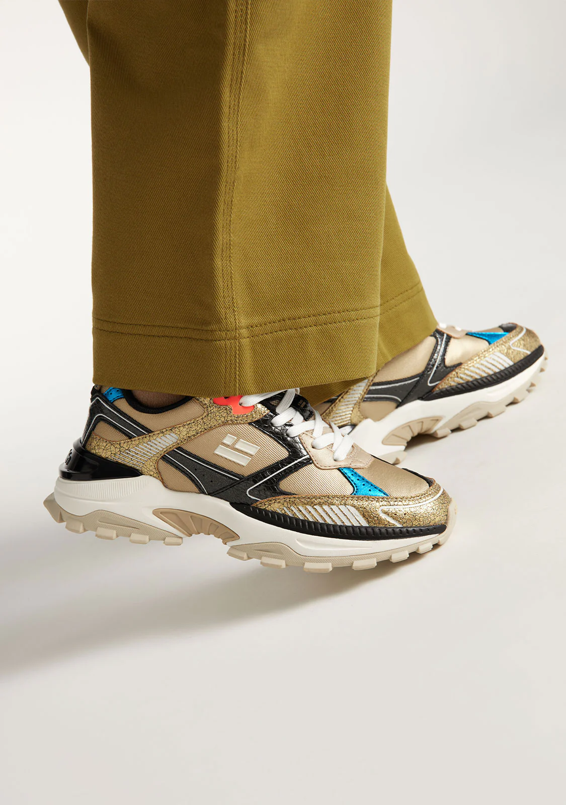 347 Track Flame Gold / Black - Image 5