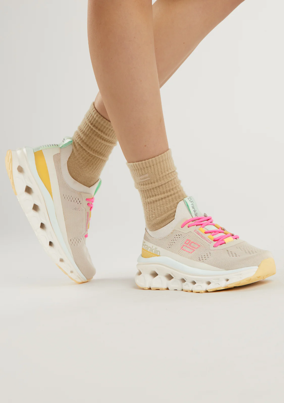 Aero Sneakers Mesh Sand - Image 5