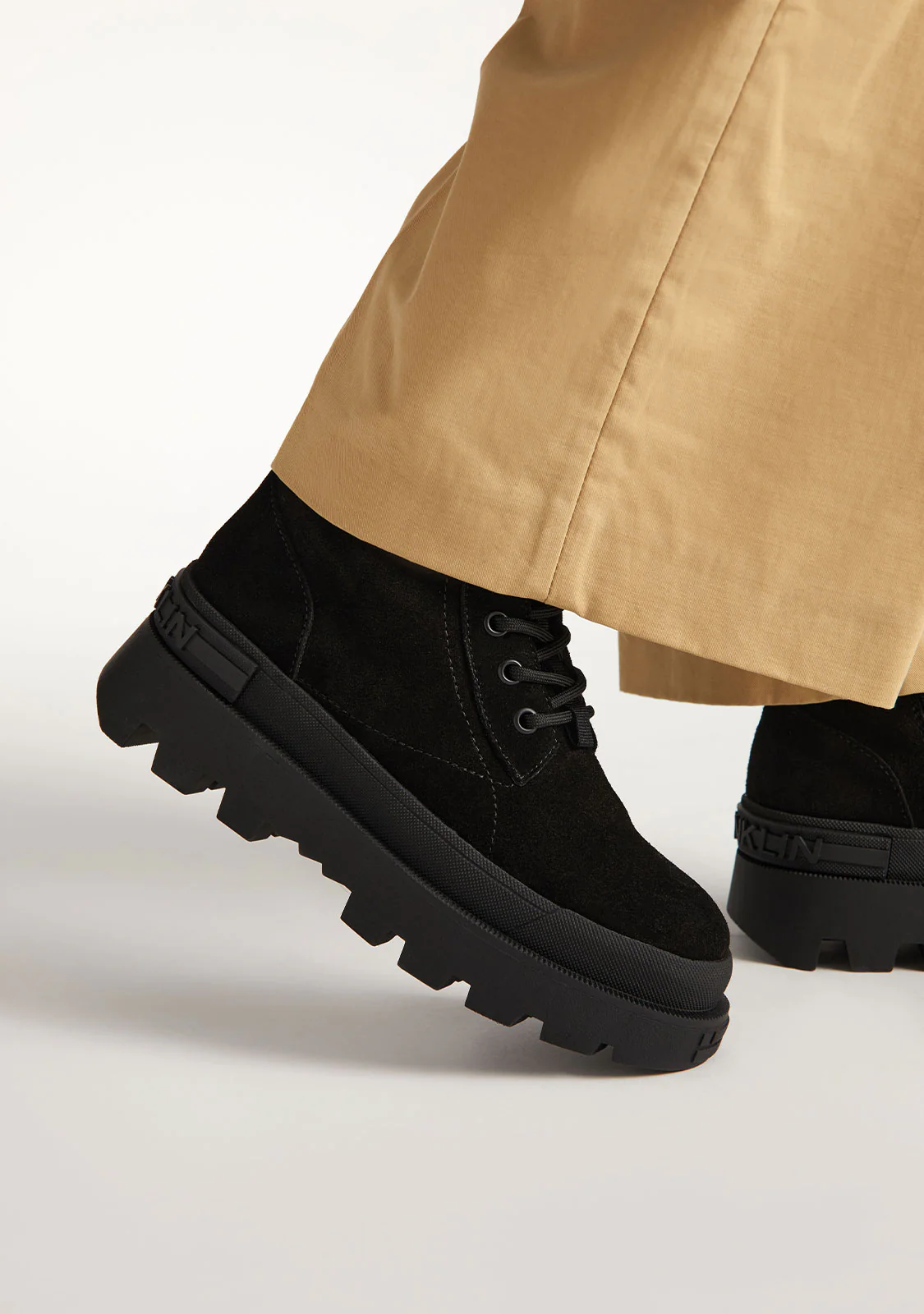 All Track Strap Black - Image 5