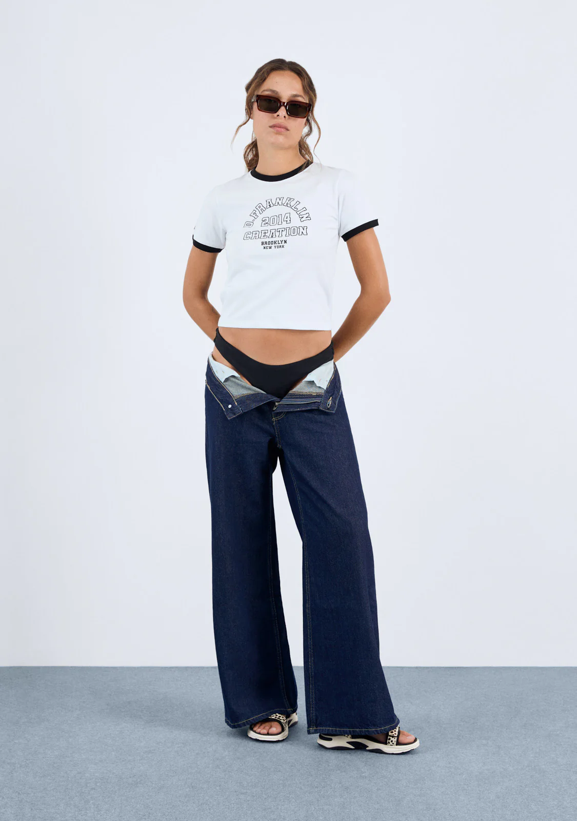 Contrast Ribbed Cropped T-Shirt White - Image 2