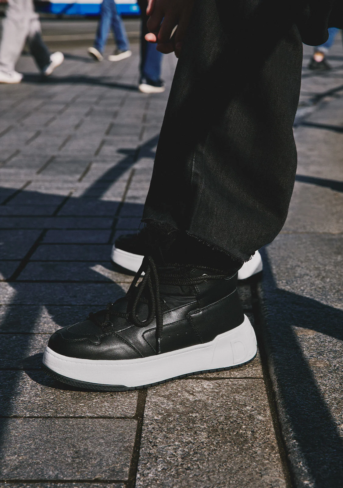 Court Bomb V2 Black - Image 5