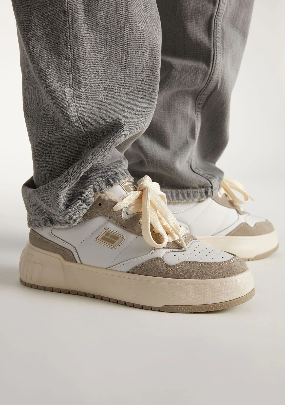 Court Fleece White - Image 5