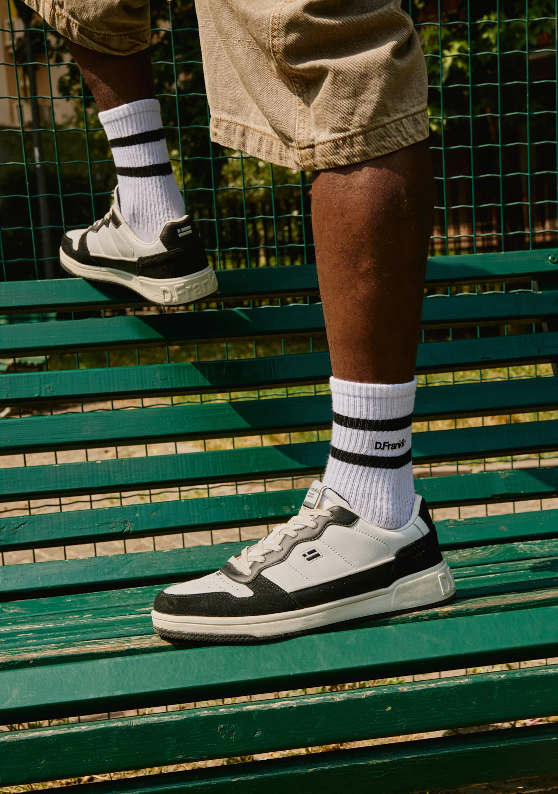 Court V2 Flag White / Black - Image 6