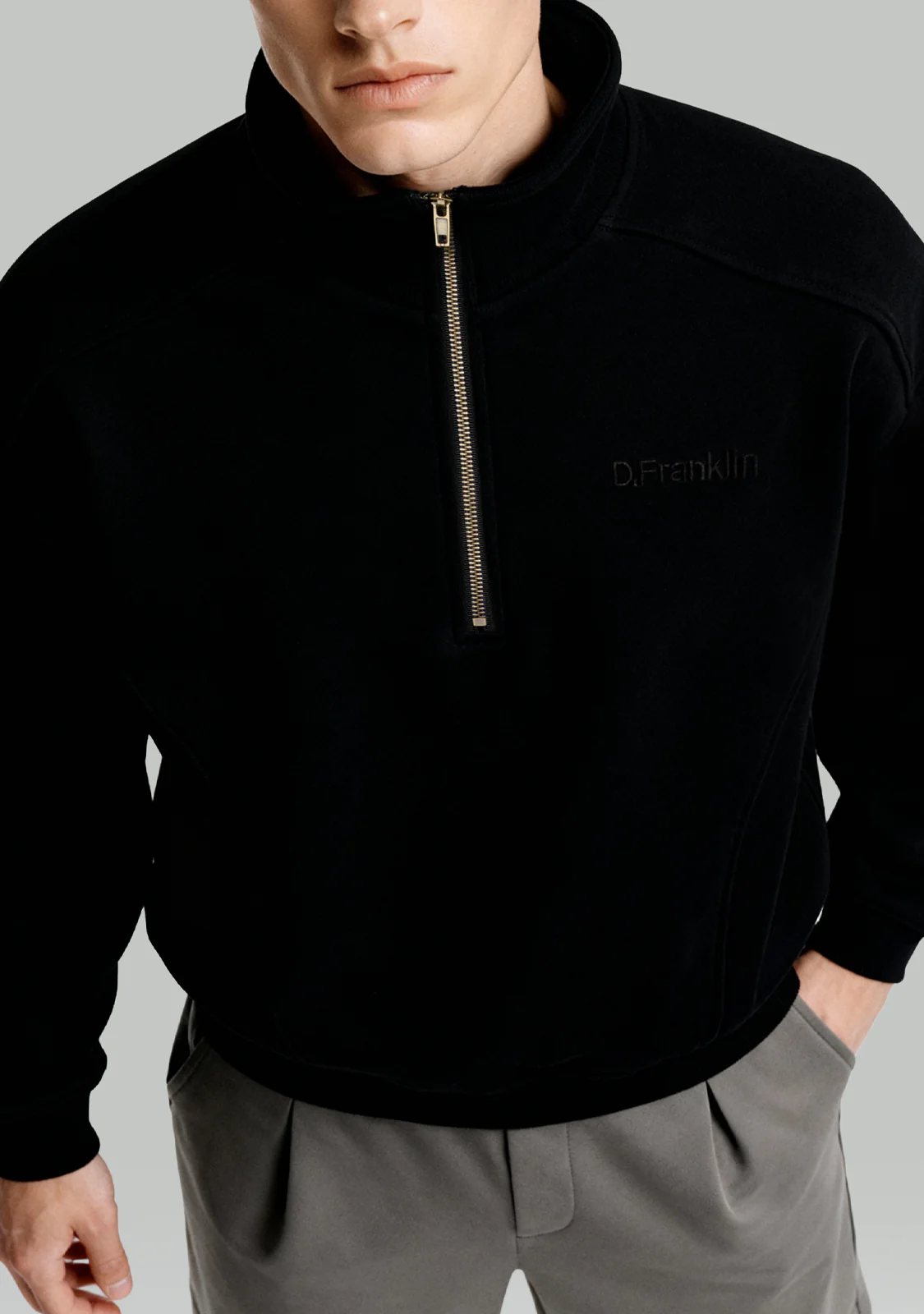 Half-Zip Sweatshirt Black - Image 4