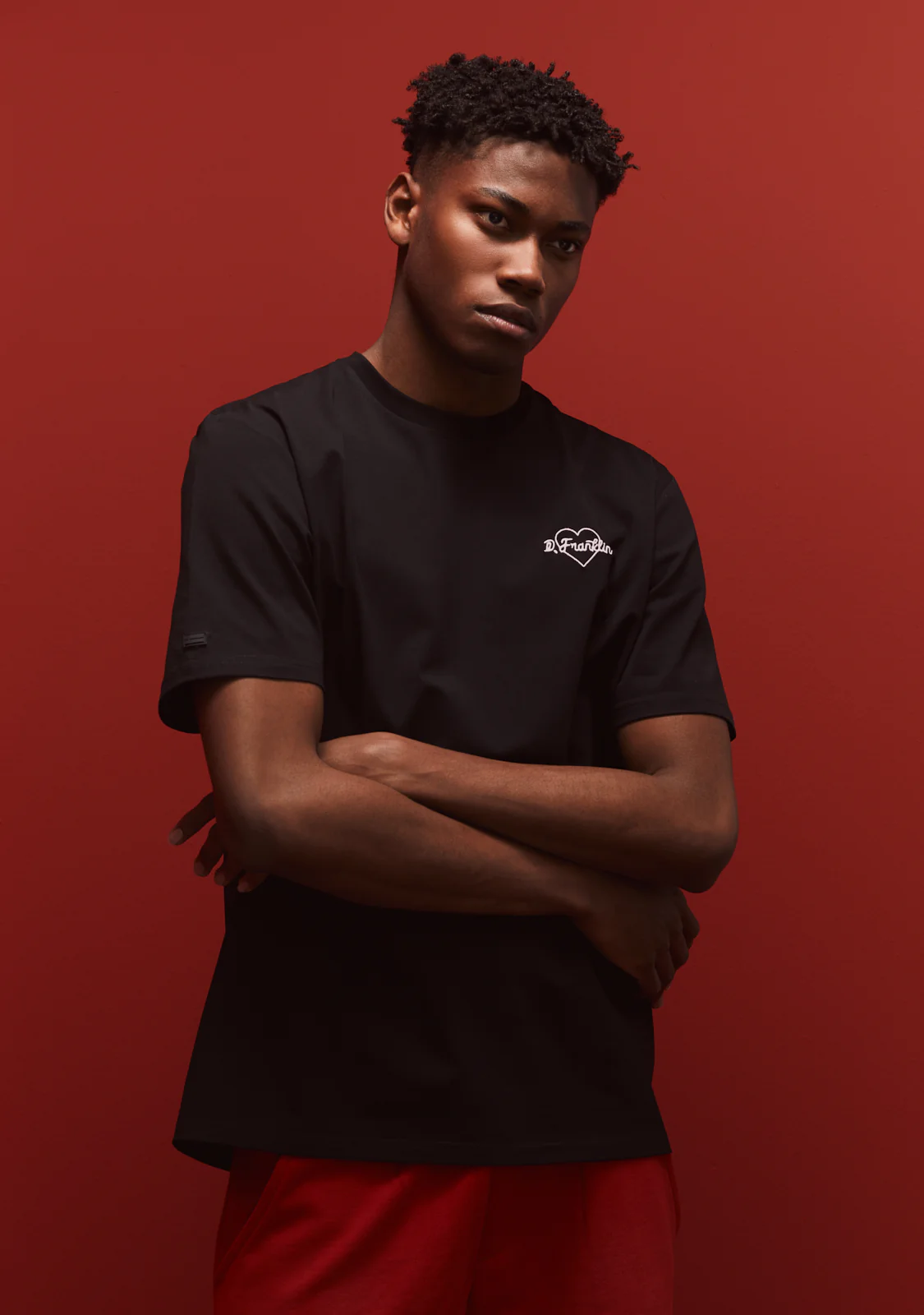 Love Heart T-Shirt Black - Image 3