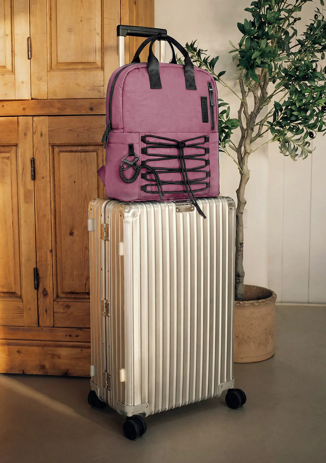 Multi-Pocket Nylon Backpack Pink - Image 4