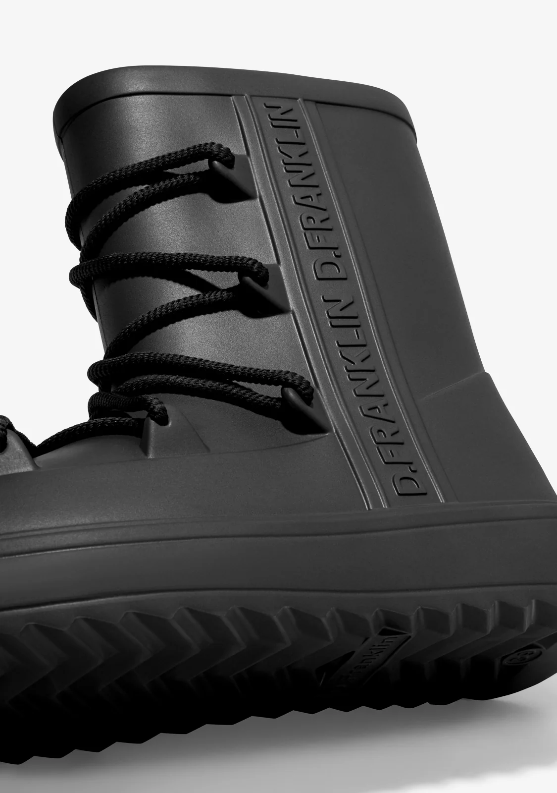 Nevis Black - Image 3