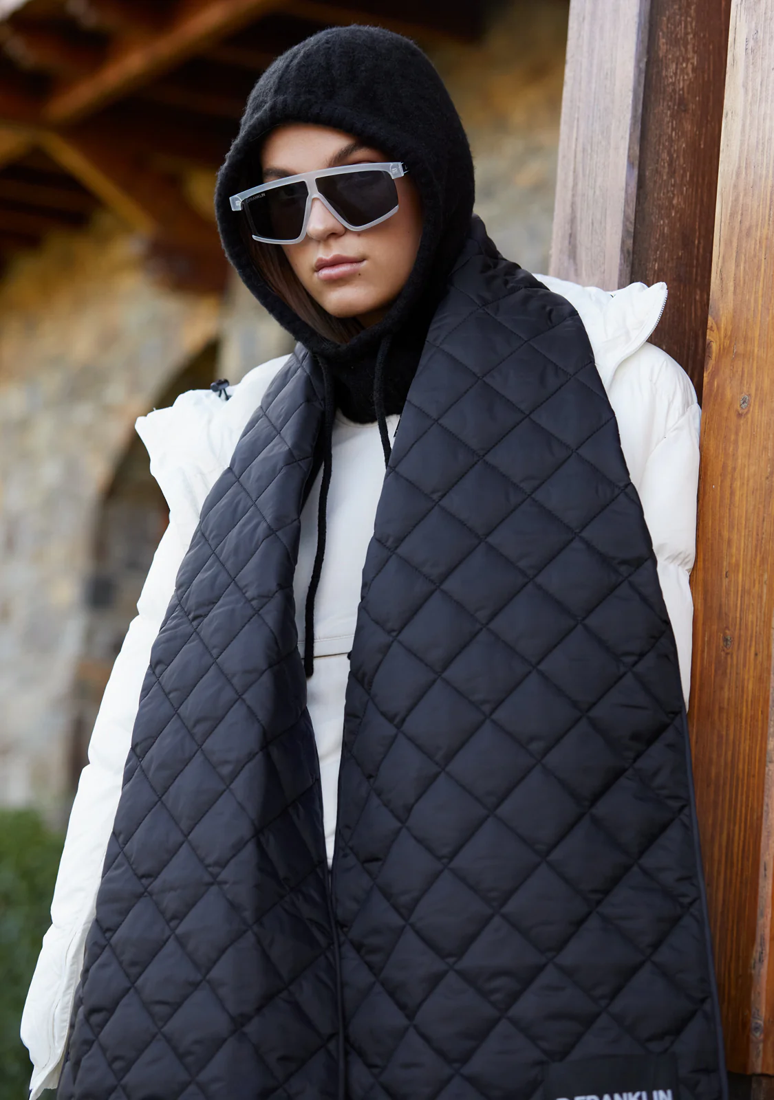 Nordic Bomb Quilted Scarf Black - Image 5