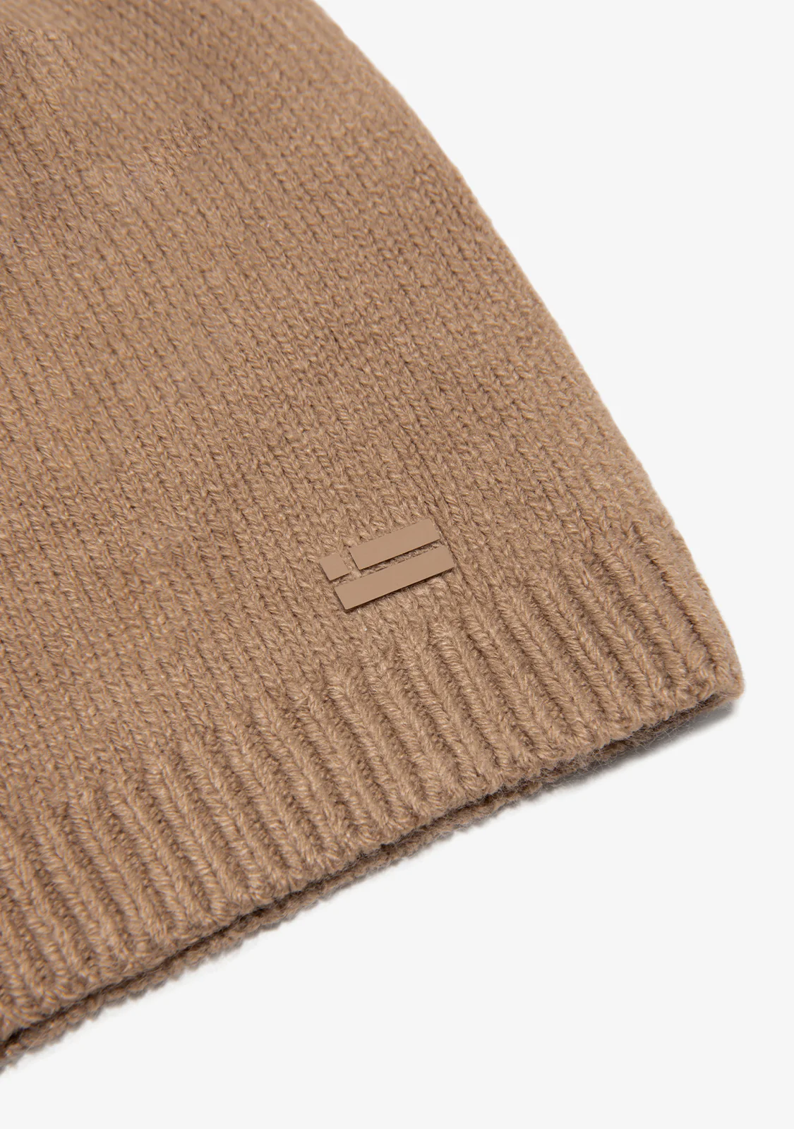 Nordic Bomb Slouch Beanie Beige - Image 2