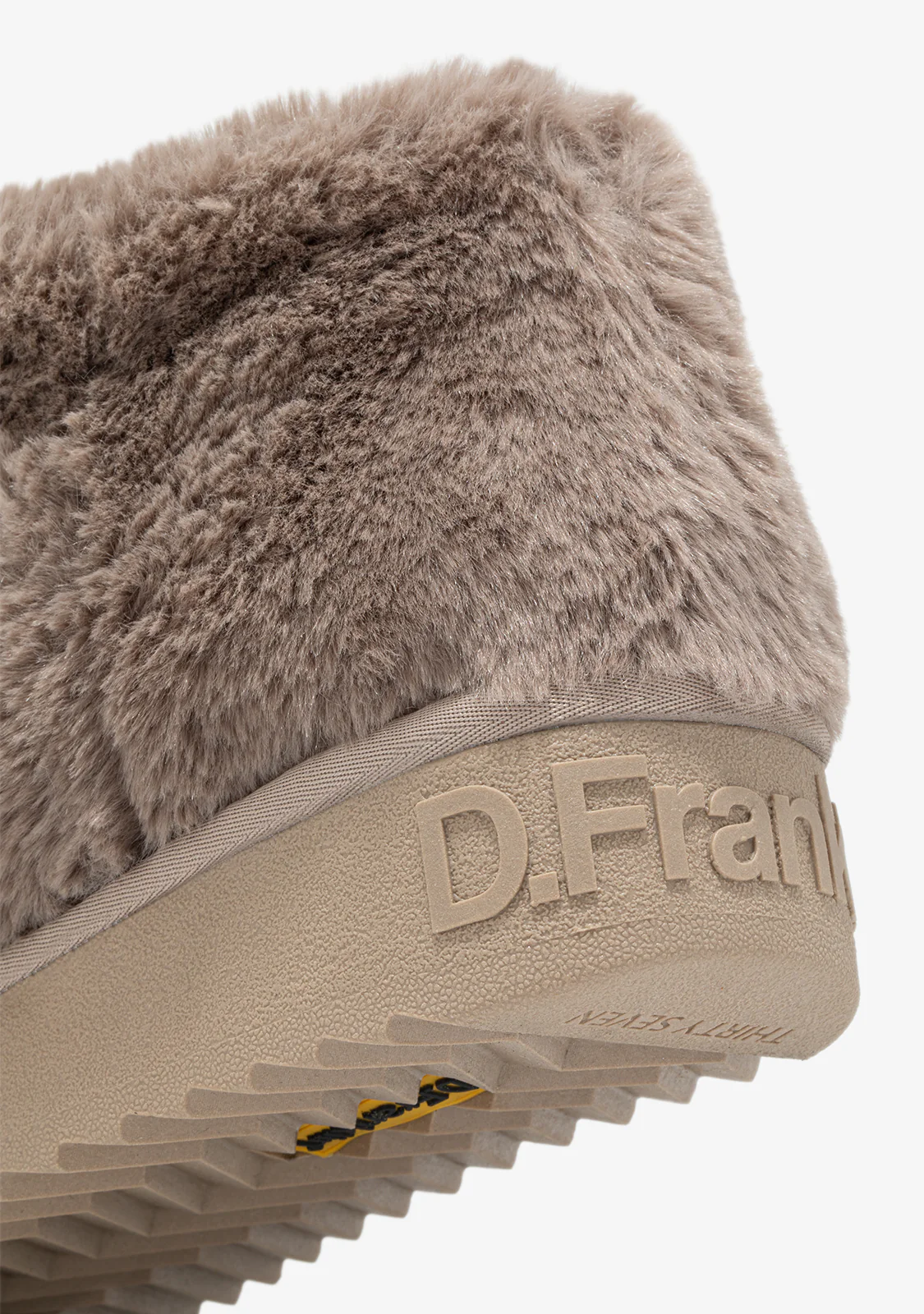 Nordic Full Fur Taupe - Image 3