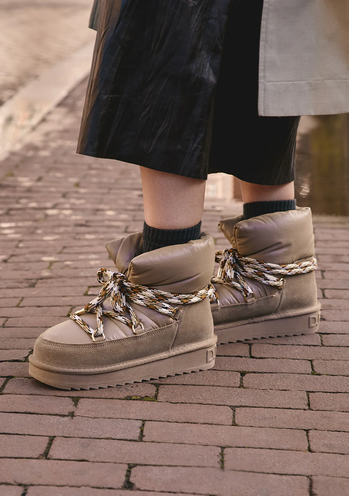 Nordic Nova Low Bomb Taupe - Image 5