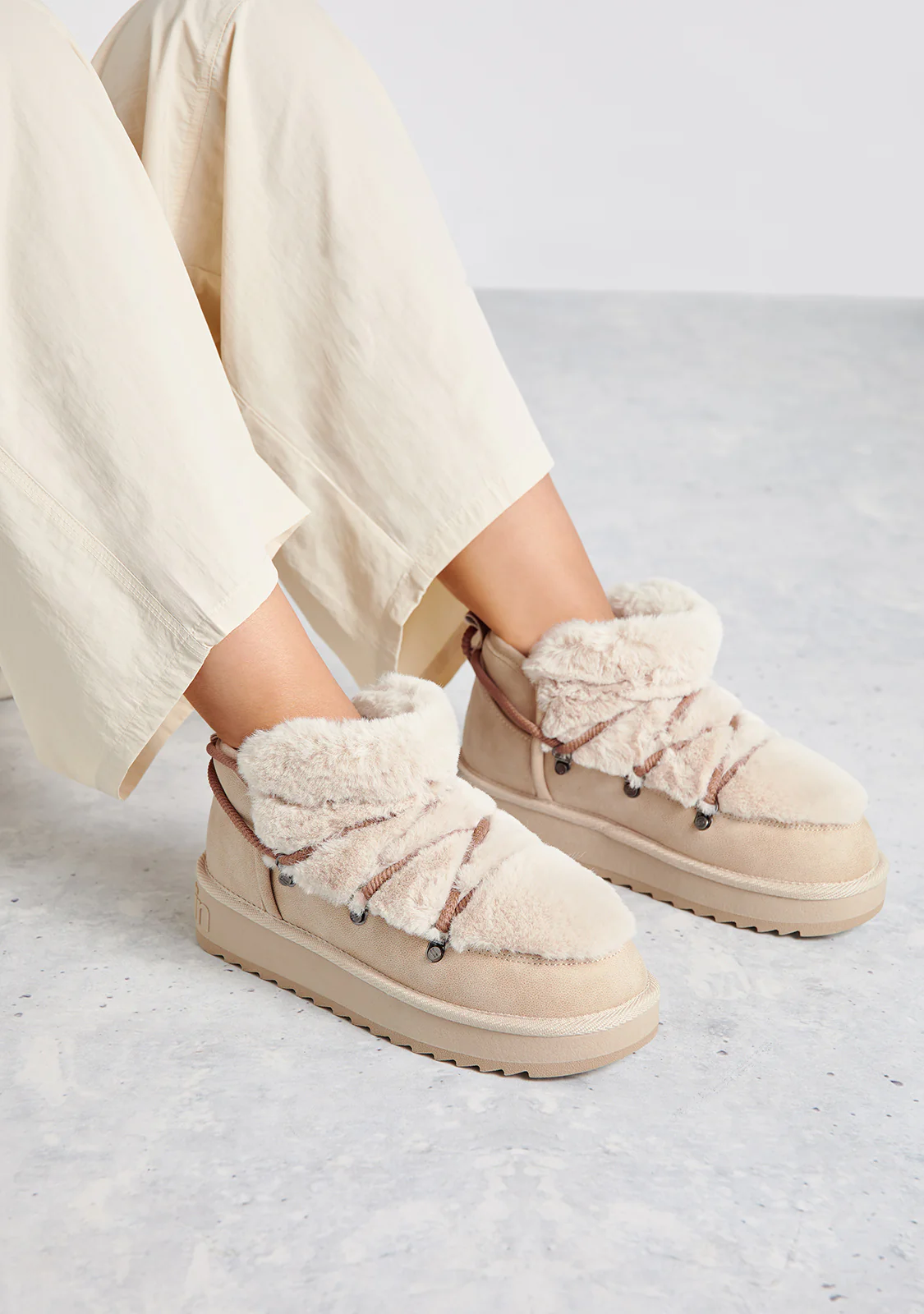 Nordic Trk Fur Low Beige - Image 5