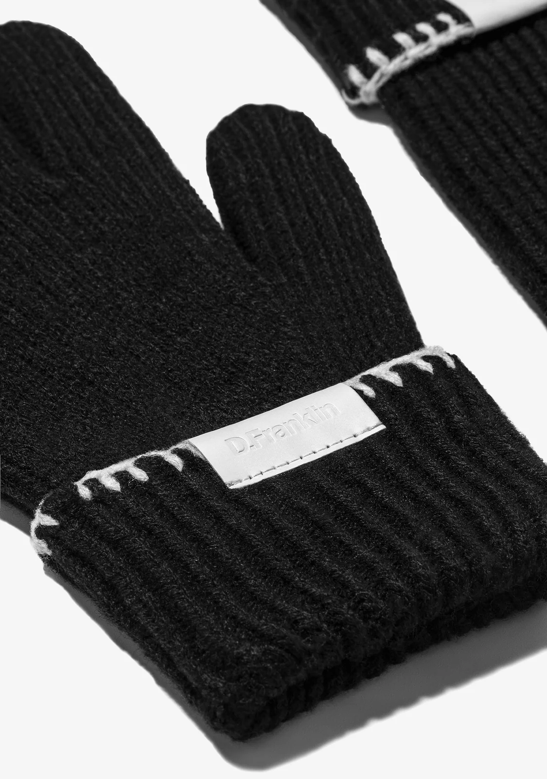 Nordic TRK Knitted Gloves Black - Image 2