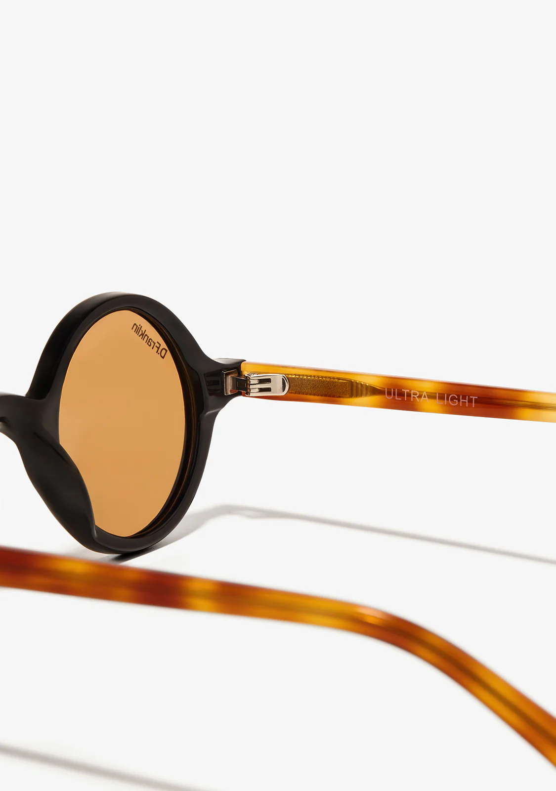 Ultra Light Round Black / Amber - Image 4