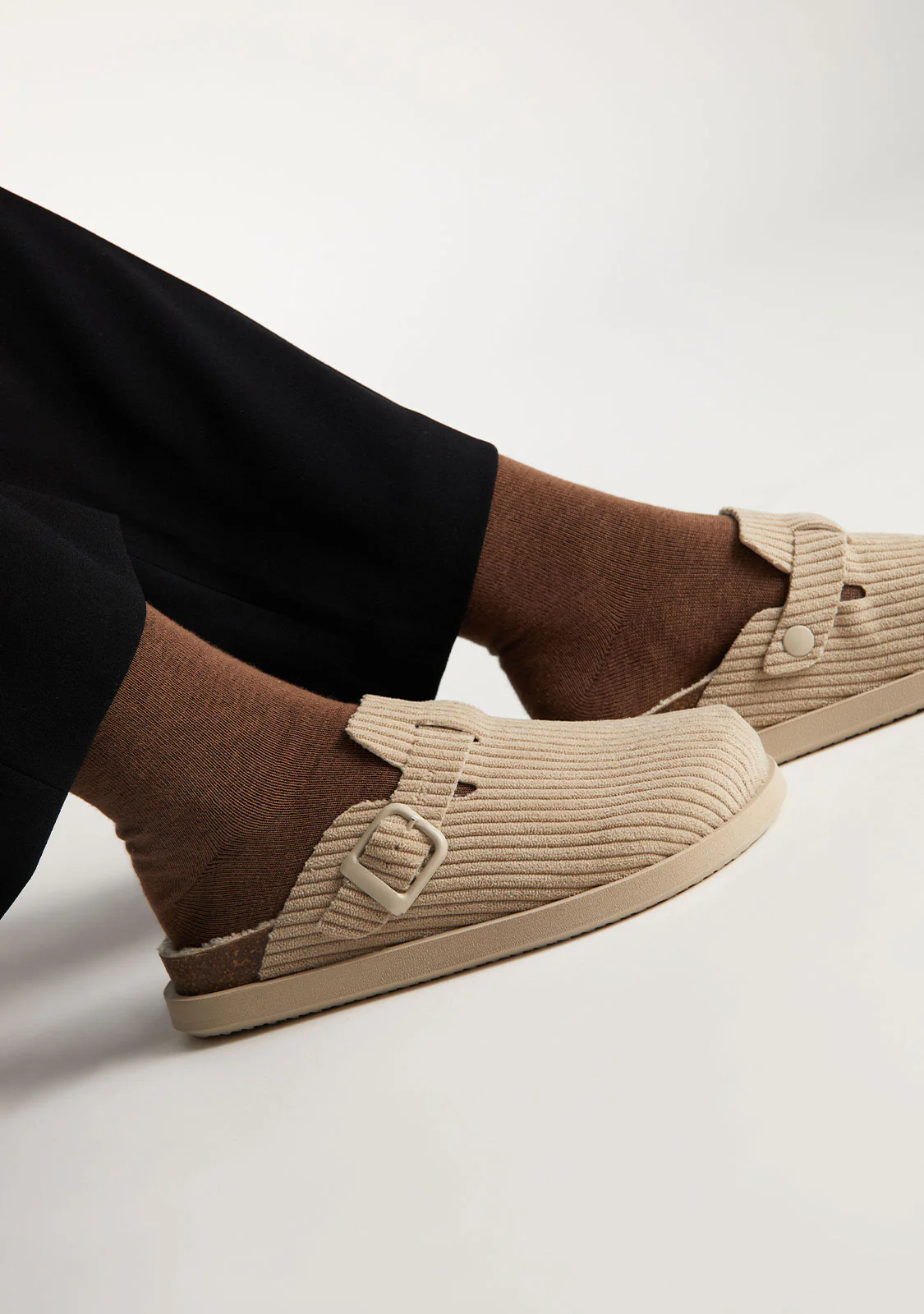 Vibe Clog Corduroy Beige - Image 5