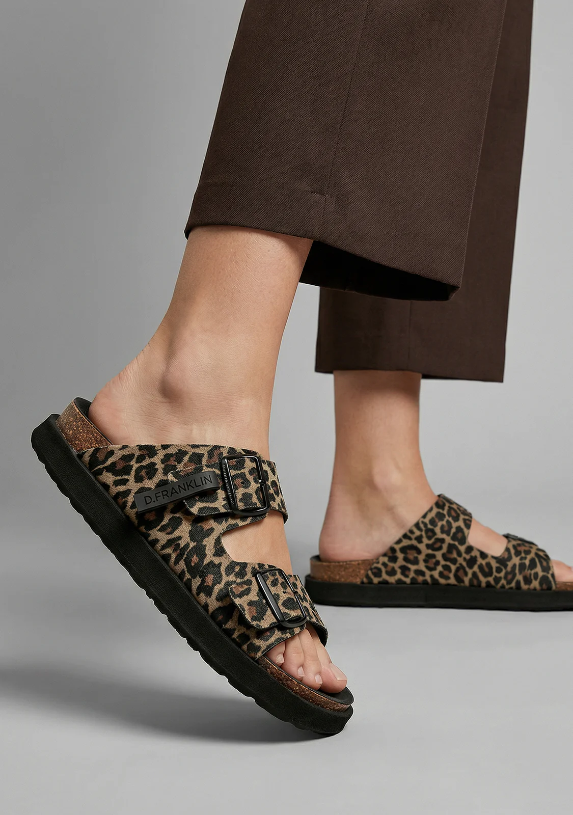 Vibe Sandals Buckle Leo - Image 5